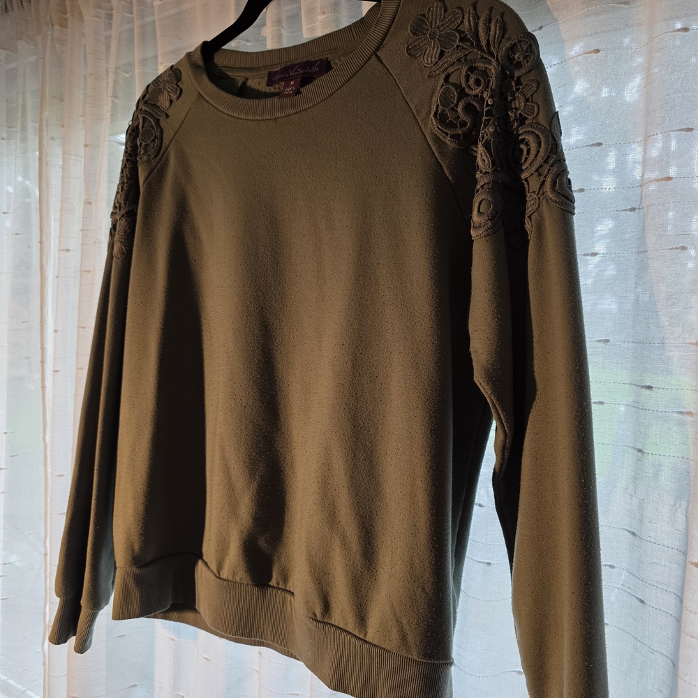 Gloria Vanderbilt Olive Green Sweatshirt with Floral Lace